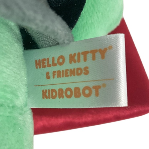 Kidrobot Hello Kitty & Friends Halloween Keroppi Dracula Vampire Plush Sanrio - Picture 8 of 9